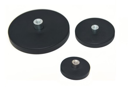Rubber Coated Magnets With Threaded Bushing